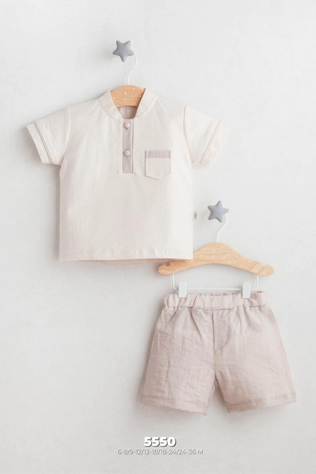 Set White casual