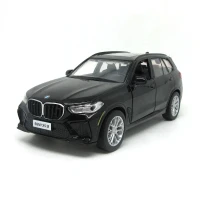 Mașină din metal 1:32 BMW X5M (se deschid usile) (32497)